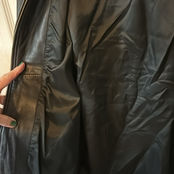 Genuine Leather Tiboa mid length coat - Picture 4 of 9